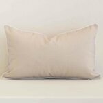 Gorgeous outdoor rectangle cushion in a sand colour. It has a charming solid-colour style.